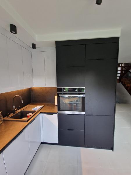 Mebel kuchenny z MDF Akryl 9